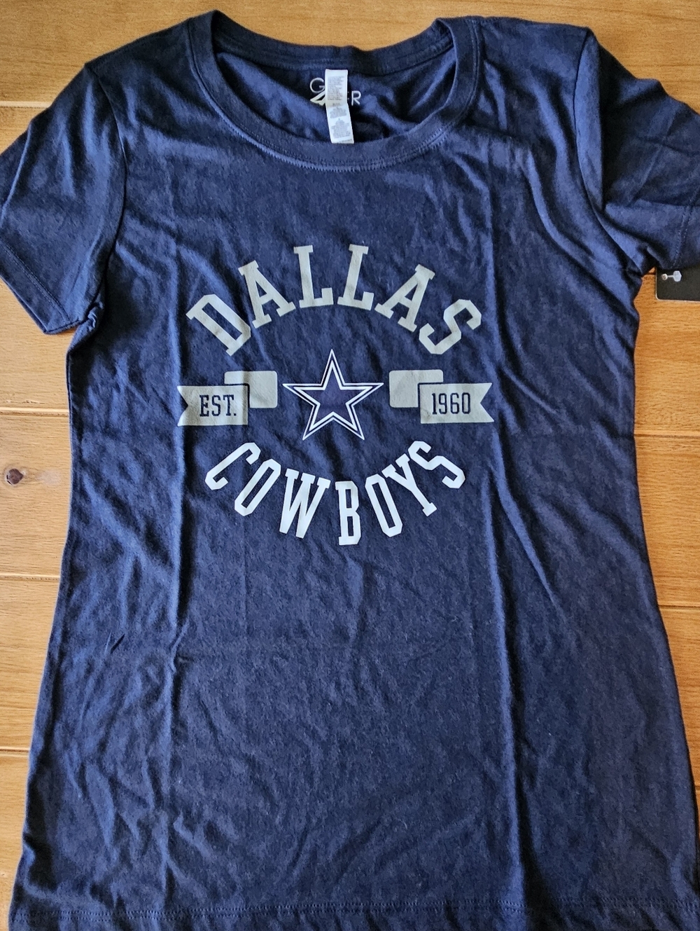 NWT- Dallas Cowboys G-III 4Her by Carl Banks T Shirt Size Medium NFL